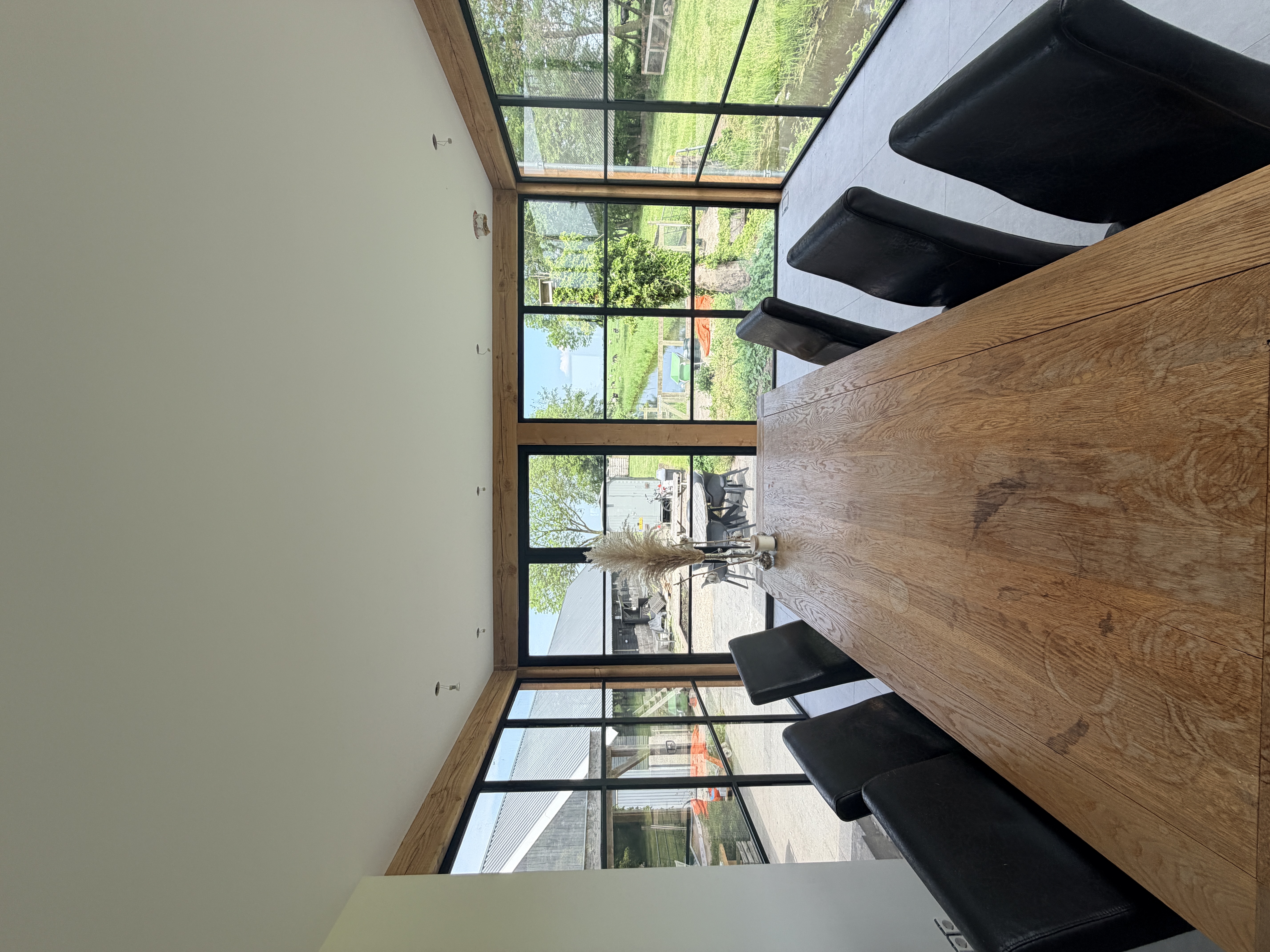 Dubbele stalen buitendeuren en enkele buitendeur in Lopik