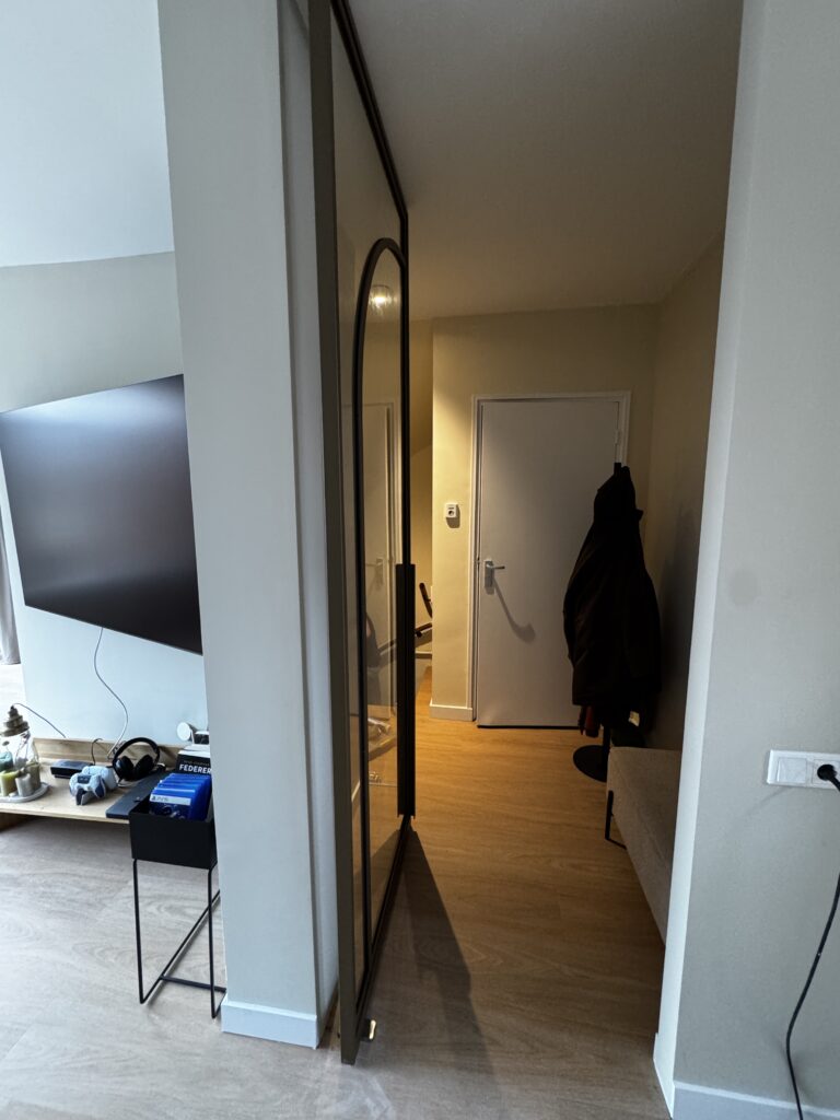 maatwerk stalen taatsdeur met ronde boog